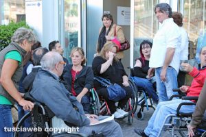 Viterbo - La protesta dei diversamente abili alla Asl
