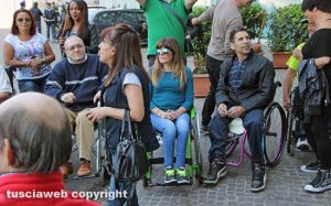 Viterbo - La protesta dei diversamente abili alla Asl