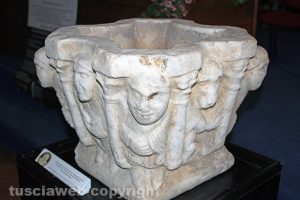 Montefiascone - Il capitello riconsegnato alla curia