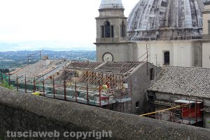 Montefiascone - Il tetto del palazzo vescovile in ristrutturazione