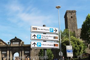 Viterbo - Parcheggi - Gli indicatori elettronici