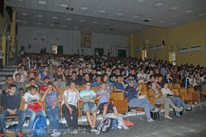 Gli studenti dell'istituto Da Vinci alla presentazione del libro di Nada