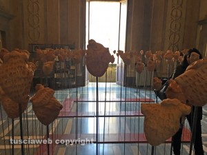 Viterbo - L'inaugurazione della biennale d'arte