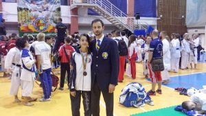 Il maestro Valeri con Maddalena Valeri, bronzo nel kumite
