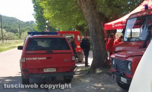 Montefiascone - Scompare con il figlio di 4 mesi - I vigili del fuoco
