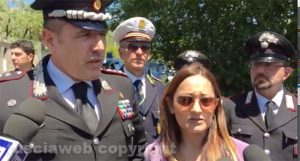 Montefiascone - Madre e figlio trovati morti - La pm Chiara Capezzuto col colonnello dei carabinieri Mauro Conte