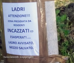 Paparano - Il messaggio dei residenti per i ladri