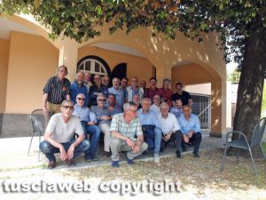 Viterbo - Gli alunni della quinta B del geometri si rincontrano dopo 44 anni