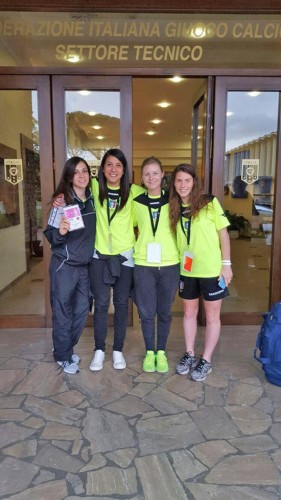 Gli arbitri donna del Lazio (prima a destra Silvia Stavagna)