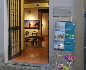 La mostra “Bolsena: natura, arte e devozione” nella sala Cavour
