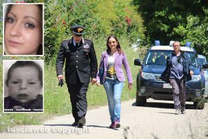 Montefiascone - Madre e figlio morti - La pm Chiara Capezzuto col colonnello dei carabinieri Mauro Conte - Nei riquadri: Cecilia Maria Frassine e il piccolo Matteo Arion