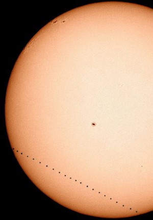 Mercurio transita davanti al sole