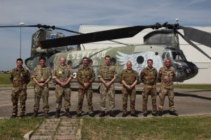 Delegazione del comando Nato in visita all'Aves