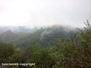Civita di Bagnoregio avvolta dalla nebbia