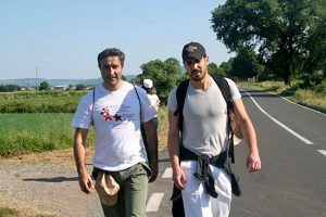 Acquapendente - Il sindaco uscente Bambini e l'amico Riccardo Crisanti alla Francigena marathon