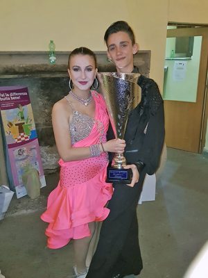 La coppia di ballo latinoamericano composta da Chiara Pulcinelli e Renato Gobattoni