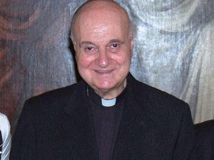 Il cardinale Angelo Comastri