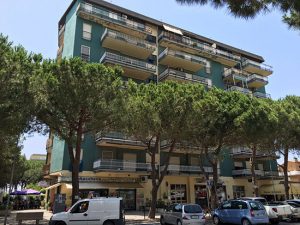 Tarquinia lido - Bombola esplode in via dei Navigatori