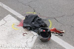 Viterbo - L'incidente all'uscita della superstrada sulla Cassia nord