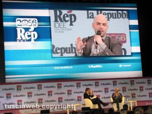 Repubblica delle idee - Calabresi intervista Saviano
