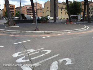 Viterbo - Il centro "striato" di rosso