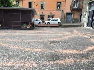 Viterbo - Il centro "striato" di rosso