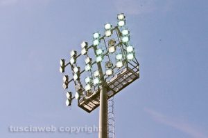 Sport - Calcio - Viterbese - I lavori all'impianto di illuminazione