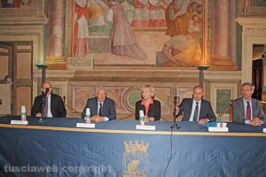 L'ambasciatore Rydberg, il sindaco Michelini, la ministra Hellmark Knutsson, il presidente del consiglio Ciorba e il direttore dell'istituto svedese Goransson