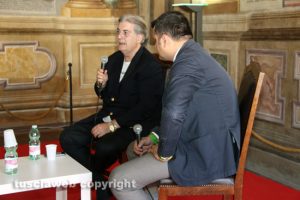 Caffeina Polis - Giovanni Masotti intervista Gian Marco Centinaio 