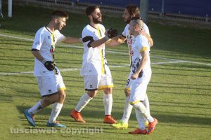 Sport - Calcio - Viterbese - L'esultanza dei gialloblù
