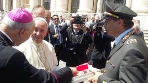 Viterbo - I vigili del fuoco all'udienza di papa Francesco