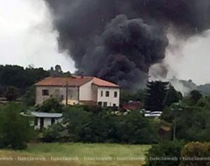 Civita Castellana - Incendio in un garage