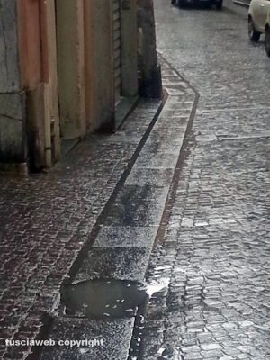 Viterbo - Corso Italia - Tombini tappati
