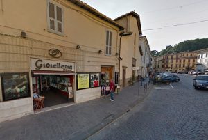 Ronciglione - La gioielleria Petrucci
