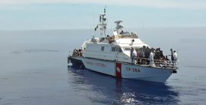 Guardia costiera - La motovedetta CP 284 a Lampedusa