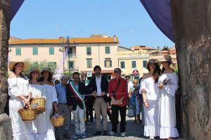 Tuscania - Festa della lavanda - Il taglio del nastro
