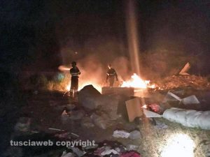 Civitavecchia - L'intervento dei pompieri in zona Boccelle
