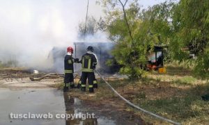 Civitavecchia - L'incendio nella baracca 