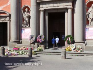 Viterbo - I funerali di Nadia Benedetti alla Trinità