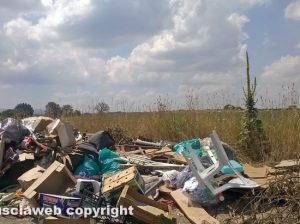 Viterbo - Rifiuti in zona Teverina