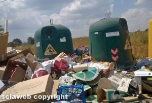 Viterbo - Rifiuti in zona Teverina