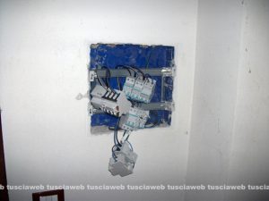 Acquapendente - Atti vandalici nel casale degli immigrati