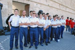 Civitavecchia - Gradi da ufficiale agli studenti diplomati del nautico "L. Calamatta"