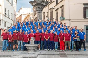 Foto di gruppo degli arbitri di calcio di Viterbo
