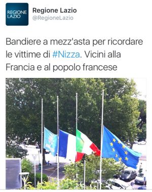 Bandiere a mezz'asta alla Regione Lazio - Il tweet