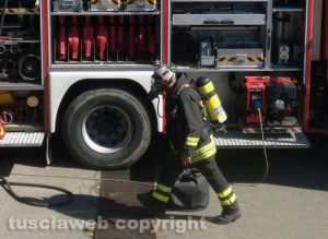Viterbo - Garage in fiamme in via Garbini