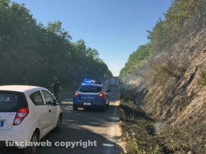Viterbo - Incendio sulla Sammartinese, traffico in tilt