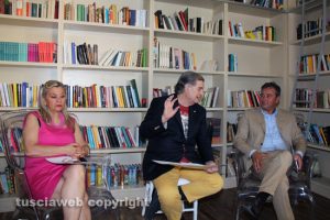 La presentazione del premio Caffeina polis
