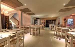 Dacca - L'Holey Artisan Bakery prima dell'attentato