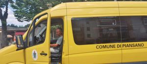 Piansano - Consegnato lo scuolabus